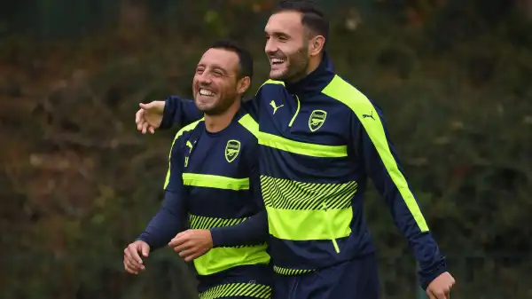 Arsenal boss Wenger says Perez needs to take his chance
